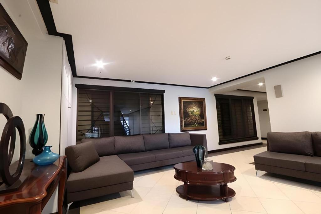D' Leonor Hotel Davao Ngoại thất bức ảnh