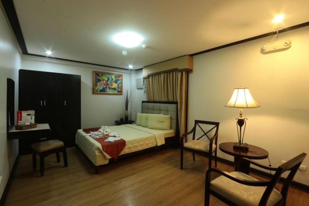 D' Leonor Hotel Davao Ngoại thất bức ảnh